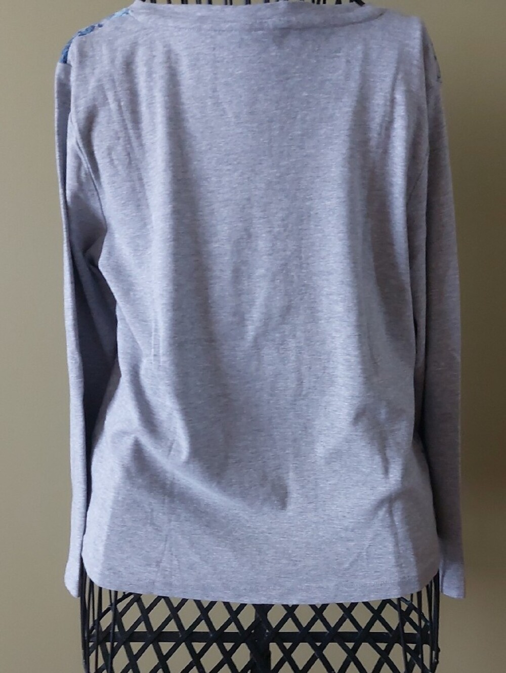 Northern Reflections Grey Ribbed-Neck Tee - Picture 9 of 14